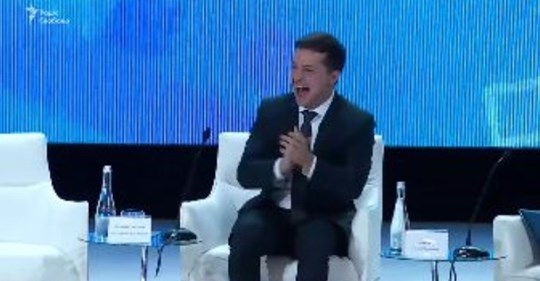 Сміялись до сліз обидва… Ви тільки подивіться що зробив Зе на зустрічі з Лукашенком(відео)