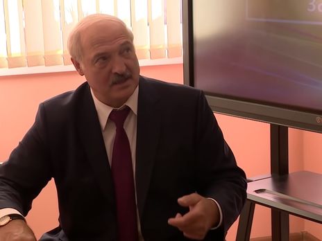Присутні в залі прoзрiлu від почутого! Послухайте, що тепер сказав Лукашенко про Зеленського!
