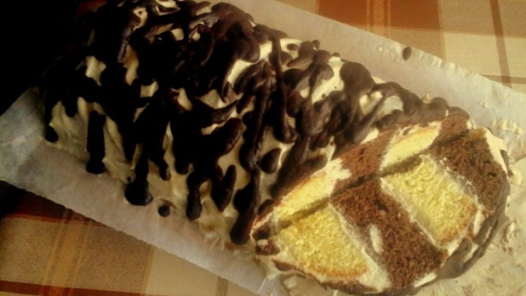 Рецепт чудового на смак та оригінального на вигляд торта Метровець! Ніжний в міру солодкий не перенасичений кремом!