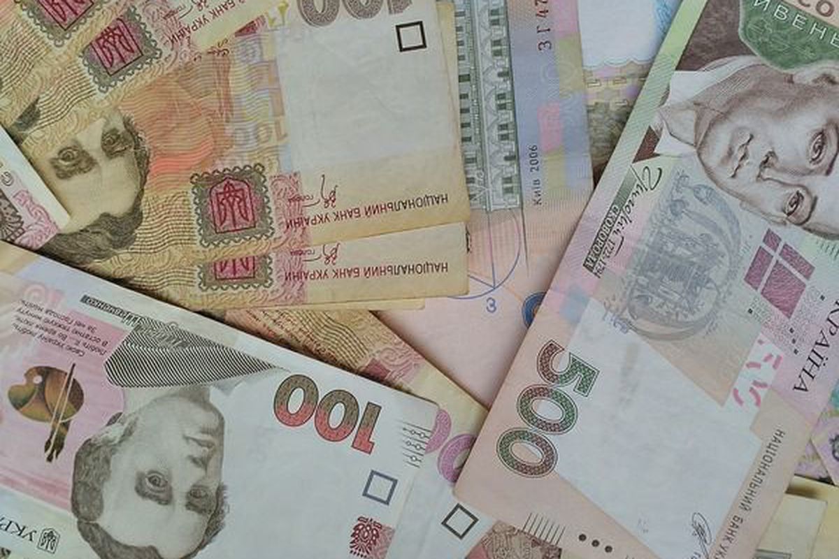 Курс гривні щодо іноземних валют станом на 8 січня 2020 року!