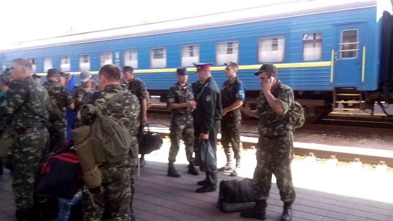 Такого ніхто не чекав! Солдат ЗСУ поїхав в Одесу і показав як місцеві реагують на українську мову (Відео)