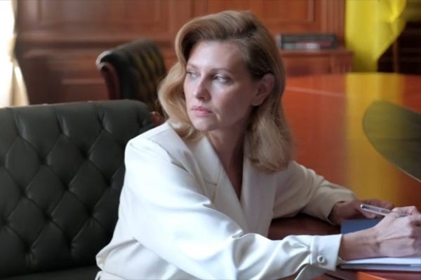 Олена Зеленська розказала про тяжке життя з президентом: «Я більше не можу просто так піти в ресторан»