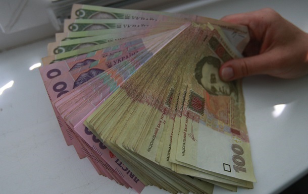 Виплати українцям по 8 тисяч гривень: коли і як оформлювати заяву