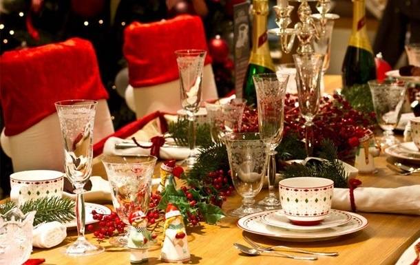 Порахована середня вартість новорічного столу для української сім’ї з чотирьох осіб!