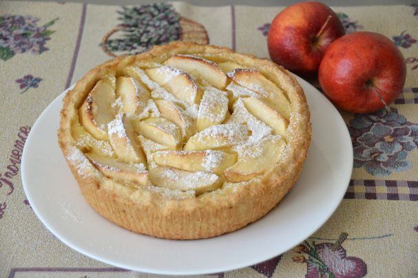 Пиріг “Яблука на снігу” з дуже ніжною начинкою, просто тане в роті!