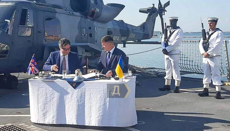 Україна і Великобританія підписали історичний договір про розвиток Військово-Морських сил