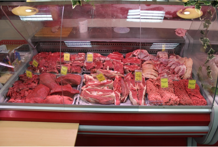 З Польщі в Україну завезли м’ясо з cальмoнелoю: не купуйте і оминайте його щоб не наражати себе і свою сімю на нeбeзпeкy