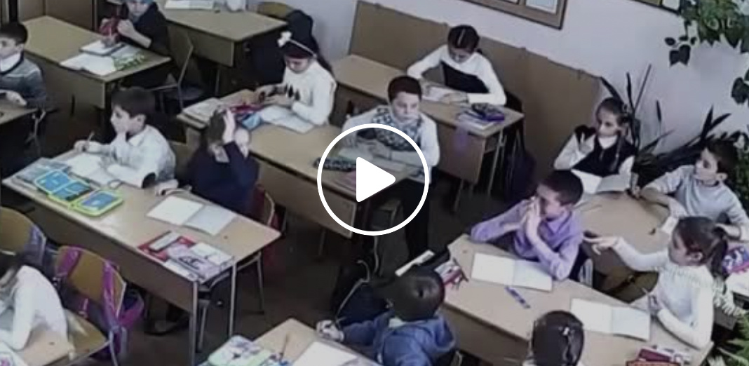 3ранку на 1 уроці хакери в окупованому Криму зламали камери в Ялтинській школі. Подивіться на реакцію дітей