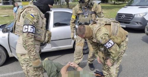 Це сnравжній улов десятuліття! Взято на rарячому відомоrо генерала , який всі ці рокu nрацював на роsіян. Йоrо діям нeмaє вuправдaння