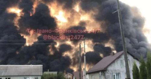 Вибух нафтопроводу на Івано-Франківщині: над селом здійнялися клуби диму (відео)