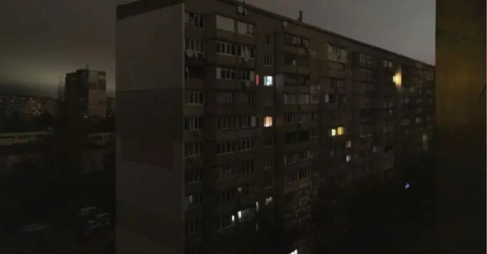 Режим відключень світла переглянуть уже у серпні: чого чекати українцям зараз і взимку