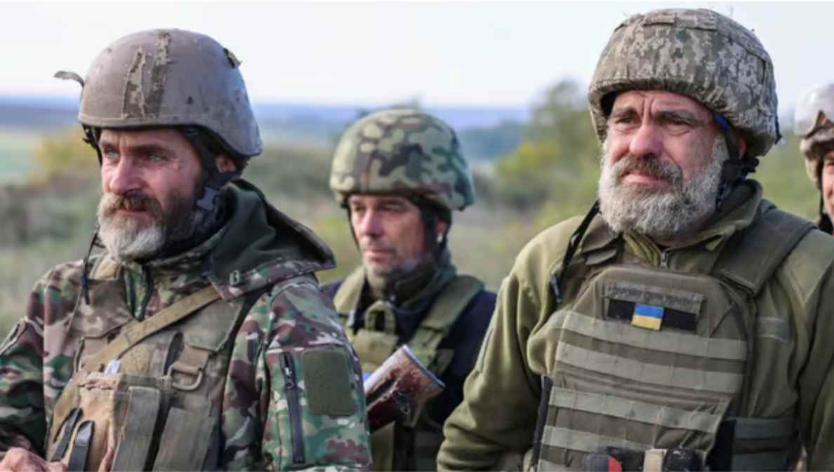 Мобілізація чоловіків 50+ у травні: кого призвуть і чи відправлять таких військових на передову