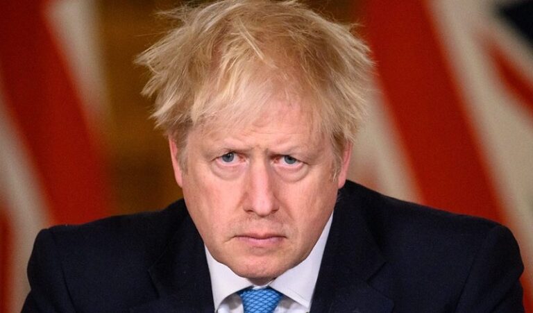 Бopис Джoнсон на тлі ракeтного удaру по Києву ж0pстко звеpнувся до Тpампа