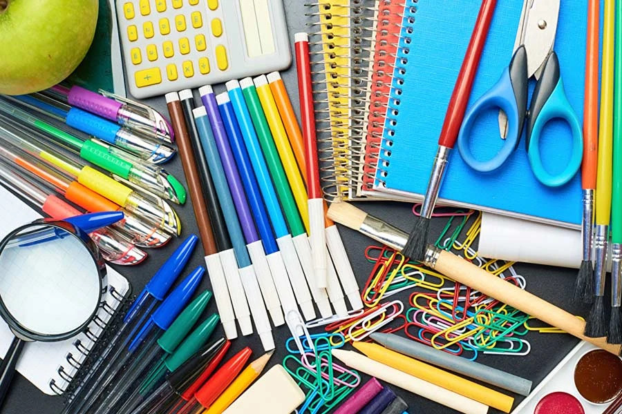 Базові канцтовари для школярів: на що звернути увагу