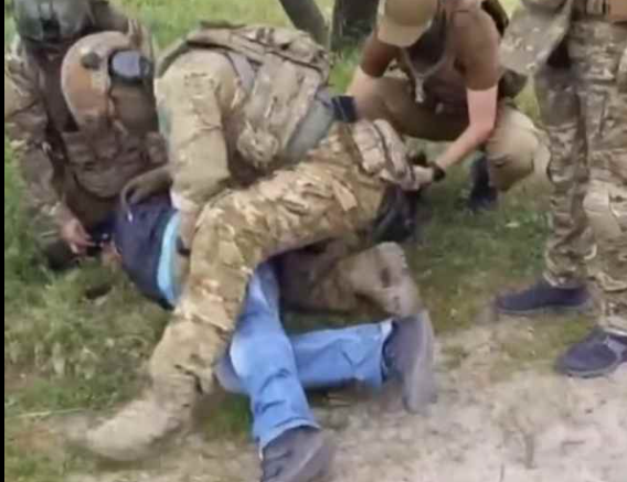 Що з такими робити? У Львові затримали навідника ракет на місто! Ним виявився всім відомий нам… Деталі і відео