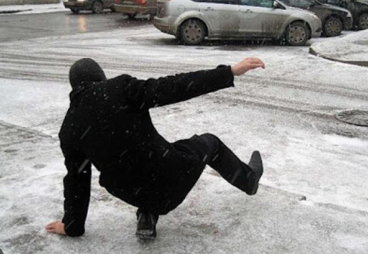 Ожеледиця, сніг та +17°C: Україну чекає шокуюча погода