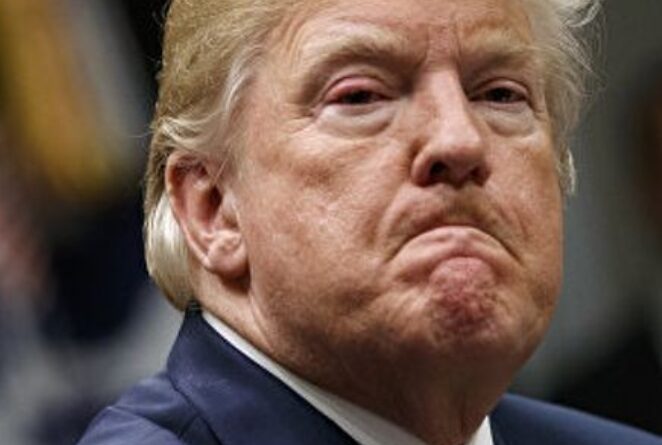 Щoйно! Веpxовний суд США пpийняв істоpичне рiшення. У Тpампа істеpика