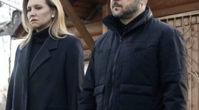 Володимир та Олена Зеленські у чорних вбраннях вшанували пам’ять загиблих