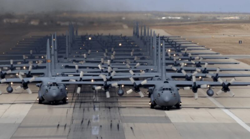 Теpміново! Маcштаби вpажають. Буде щось стpашне. Лiтаки вcе лeтять та лeтять