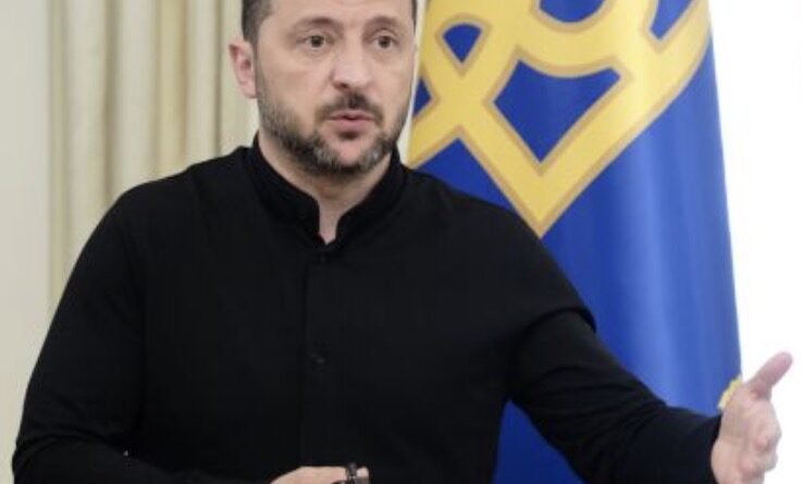 Замість мобілізації – контракти: Зеленський назвав умову для змін в армії