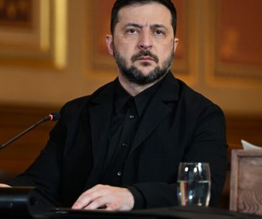 “Немає часу на це лайно”. Зеленський зробив жорстку заяву