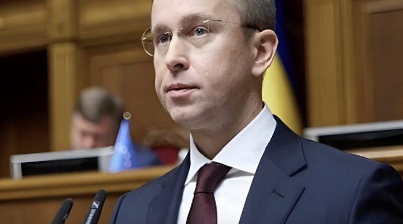 Прем’єр Корецький закликав українців готуватися до тривалої війни